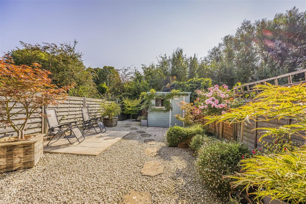 Property photo 2 of 21 10 Malvern Mews, Emsworth-Porticomarketing-Treagus