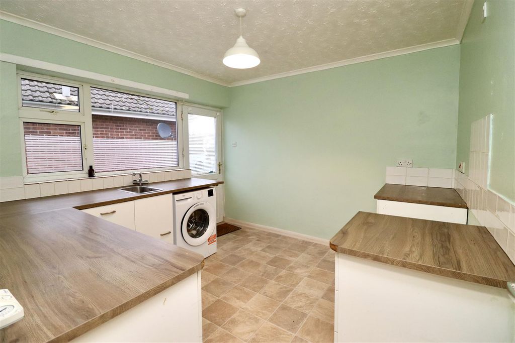 Property photo 3 of 13 Image00012.Jpeg