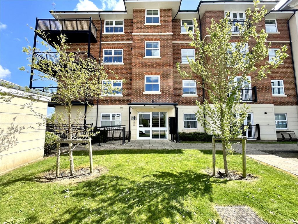 Property photo 1 of 18 Picture No. 02