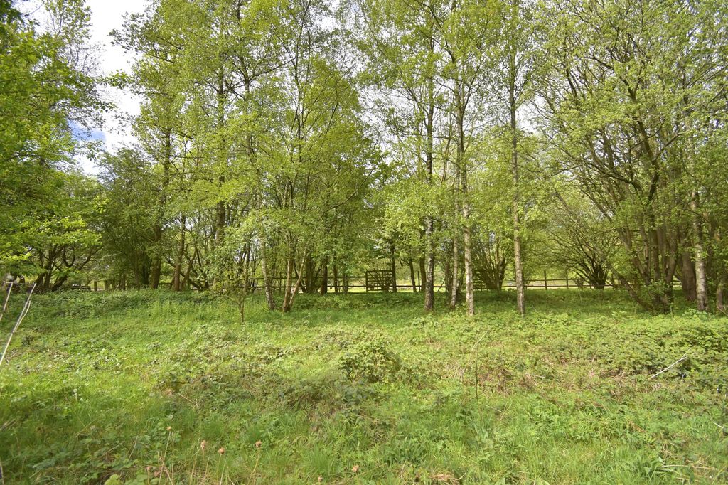 Property photo 3 of 8