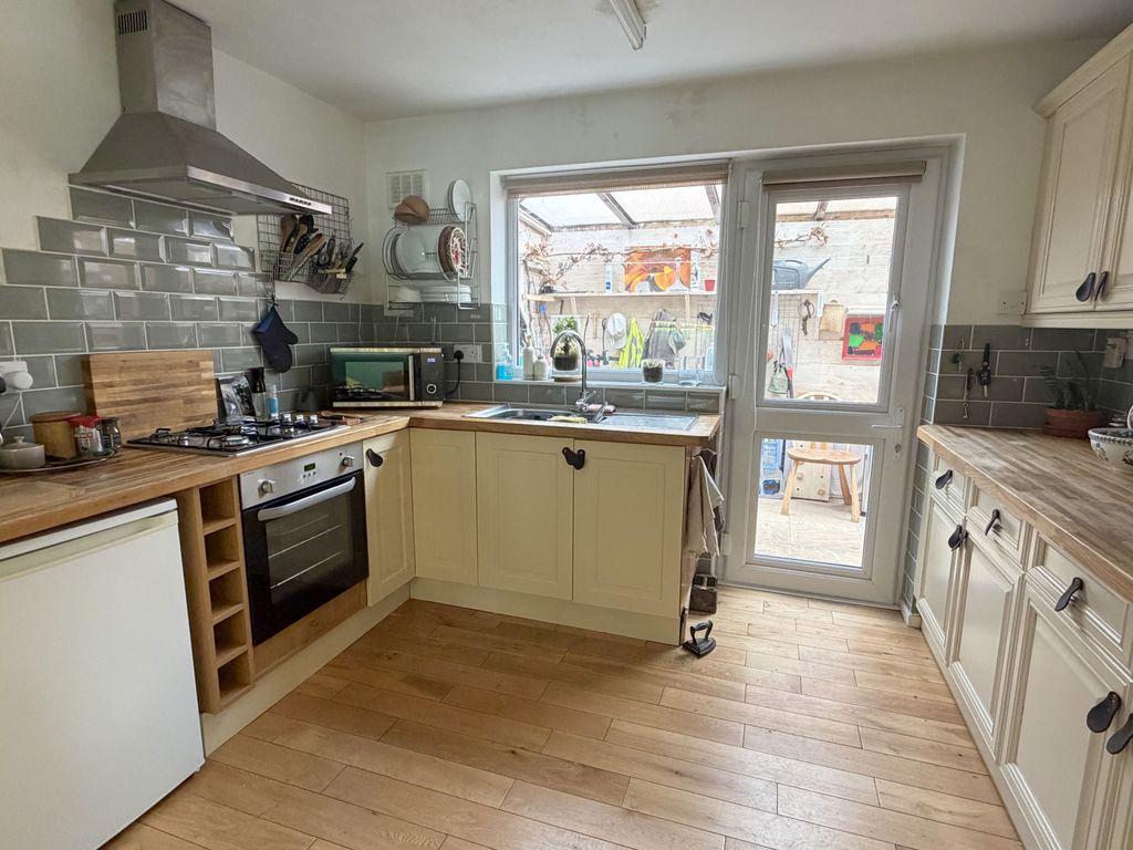 Property photo 2 of 25 Gallery