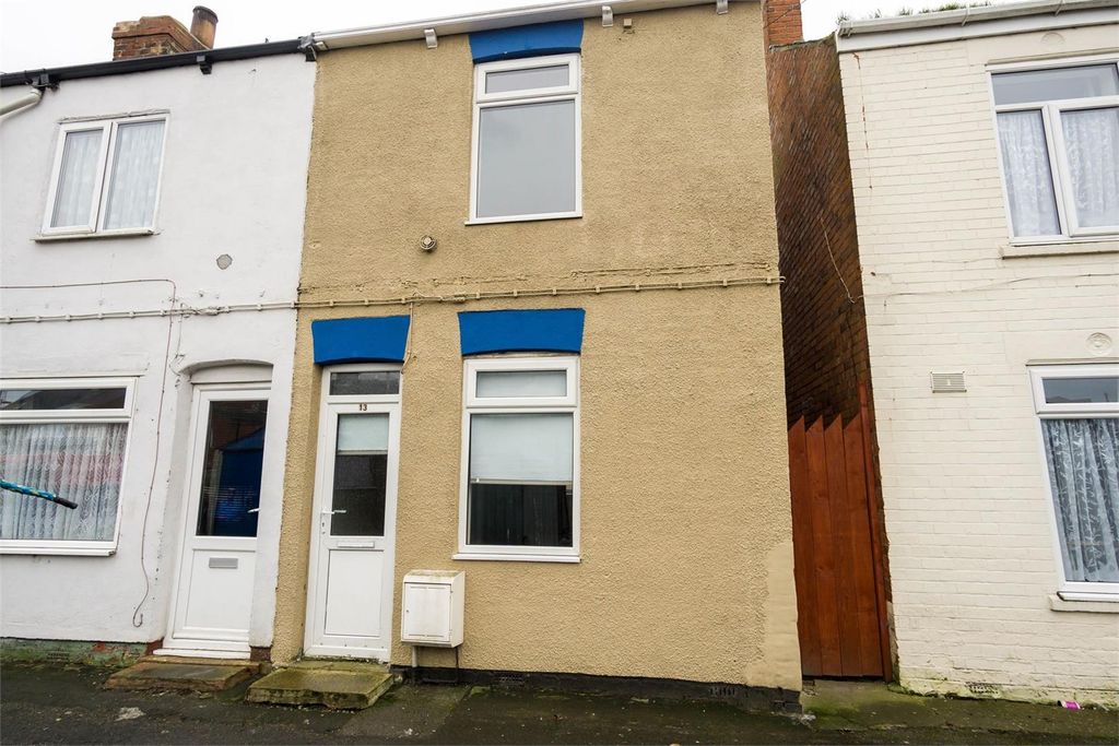 Property photo 3 of 12