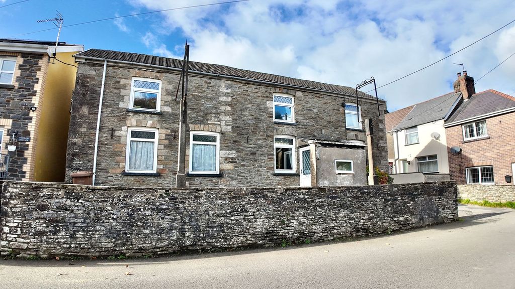 Property photo 1 of 26