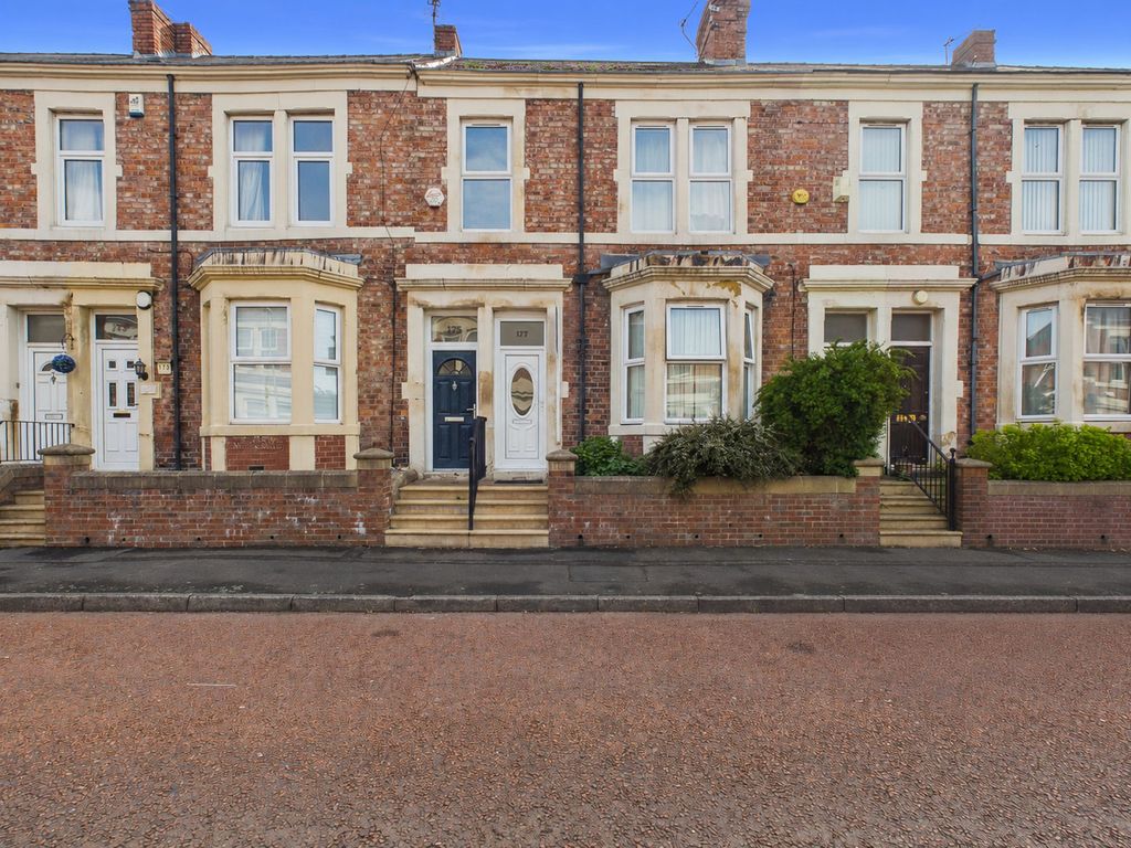 Property photo 1 of 11 External