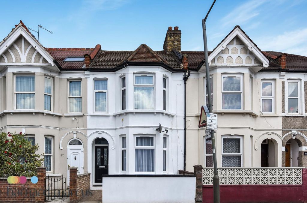 Property photo 1 of 11 Exterior