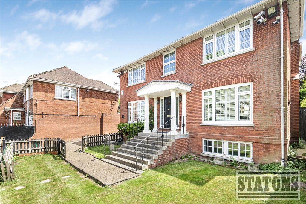 Property photo 2 of 30 Picture No. 70