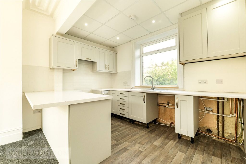 Property photo 2 of 24 Kitchen Diner