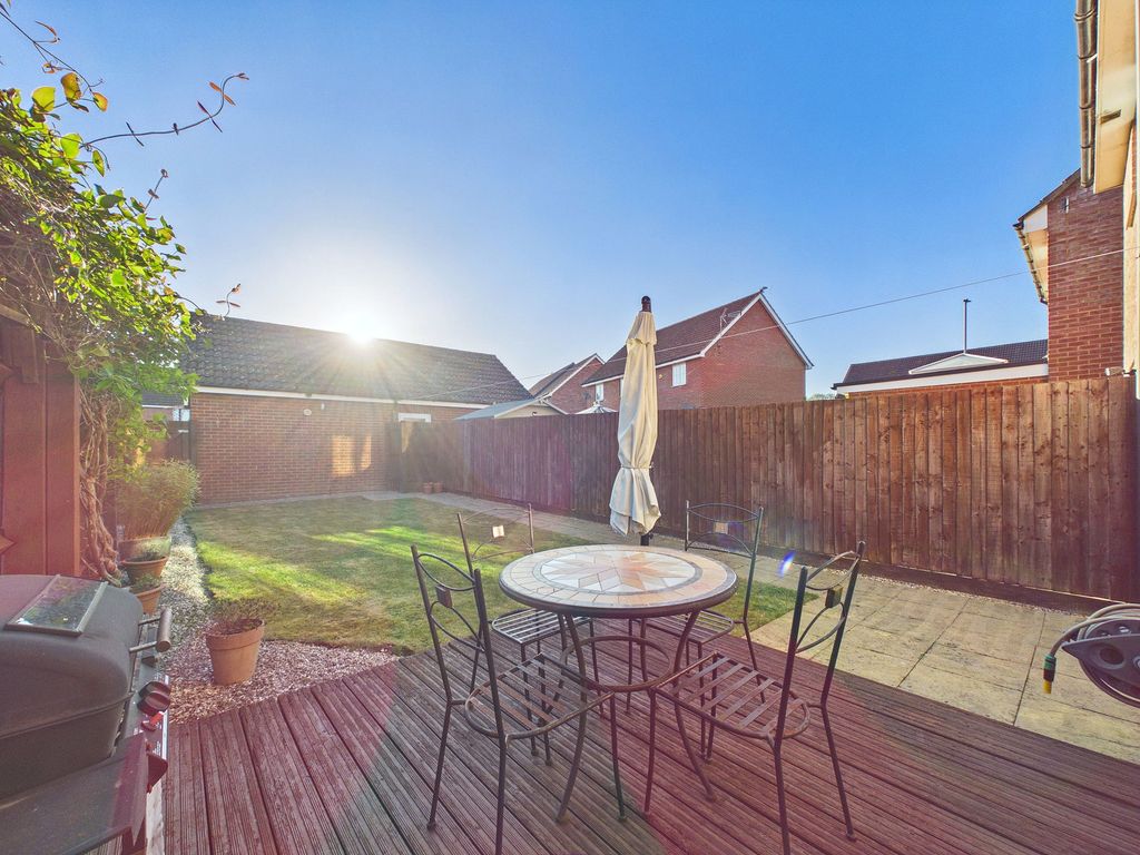 Property photo 3 of 19