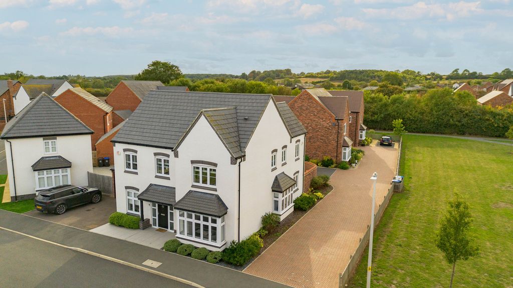 Property photo 1 of 38