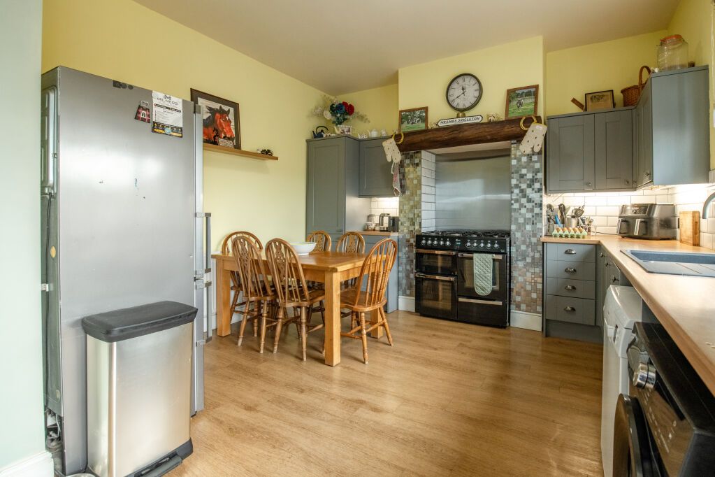 Property photo 3 of 16 Kitchen/Diner