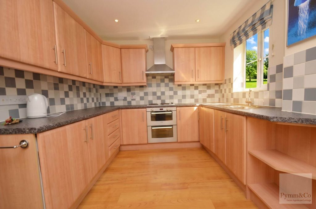 Property photo 3 of 8