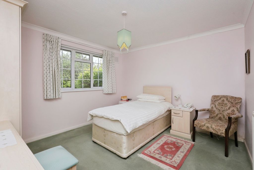 Property photo 3 of 16 Photo