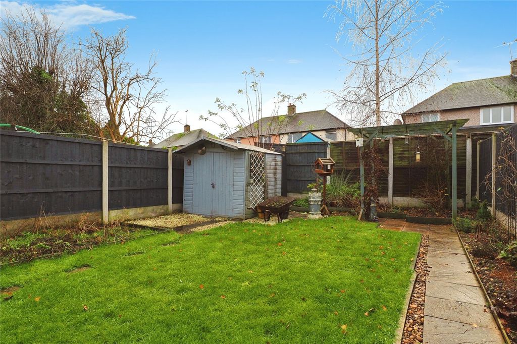 Property photo 2 of 17 Garden