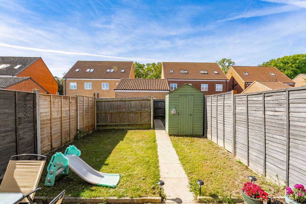 Property photo 2 of 18