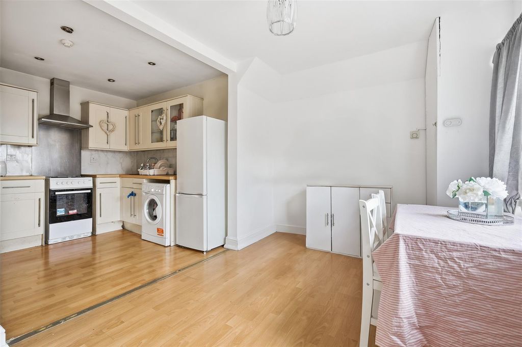 Property photo 3 of 13 011_Img_0157.Jpg