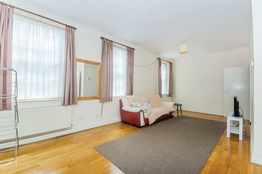 Property photo 3 of 16