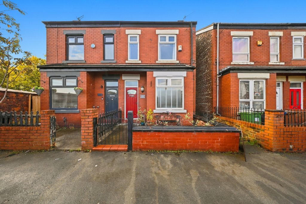 Property photo 1 of 22