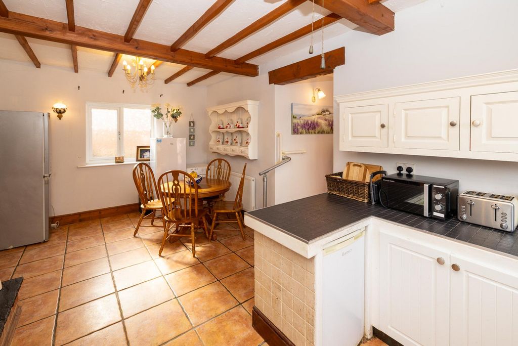 Property photo 3 of 13