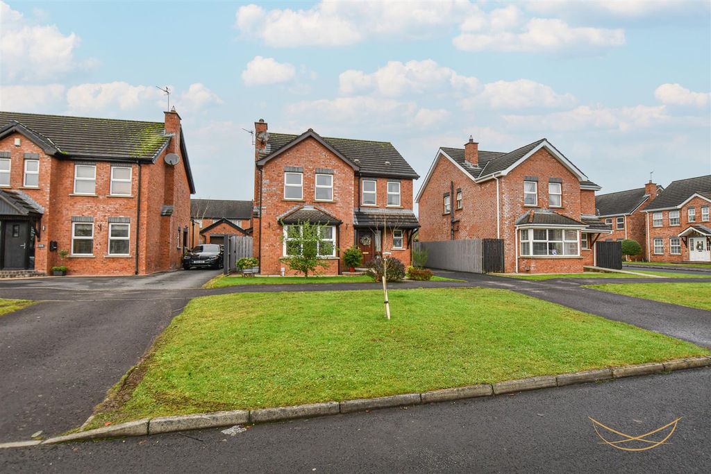 Property photo 2 of 48 Dhp-11.Jpg