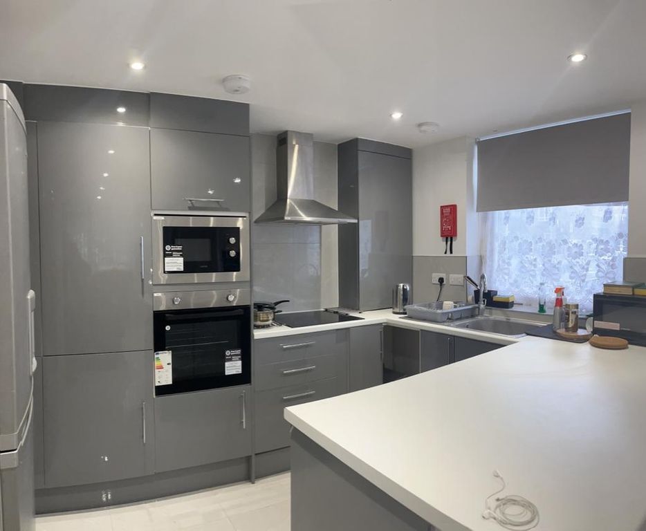 Property photo 2 of 5