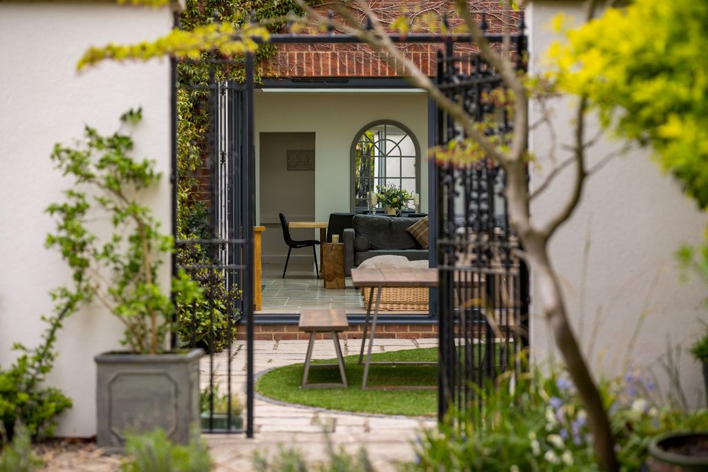 Property photo 3 of 3