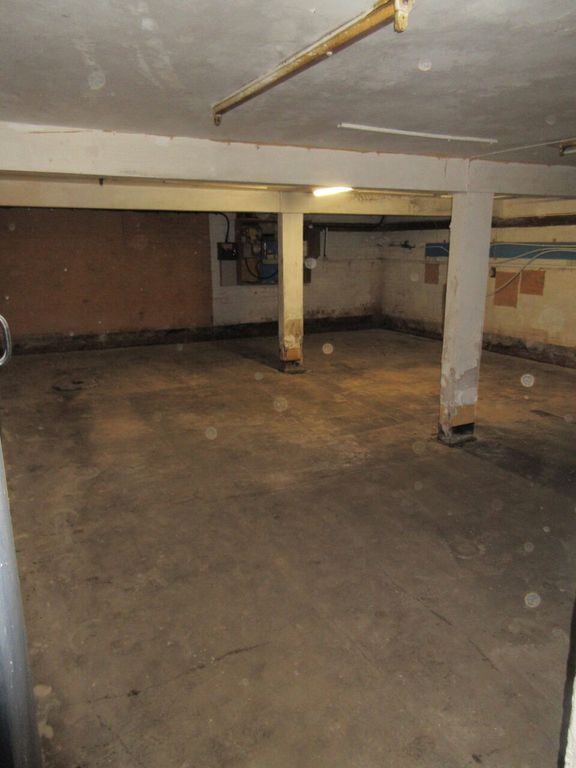 Property photo 2 of 2