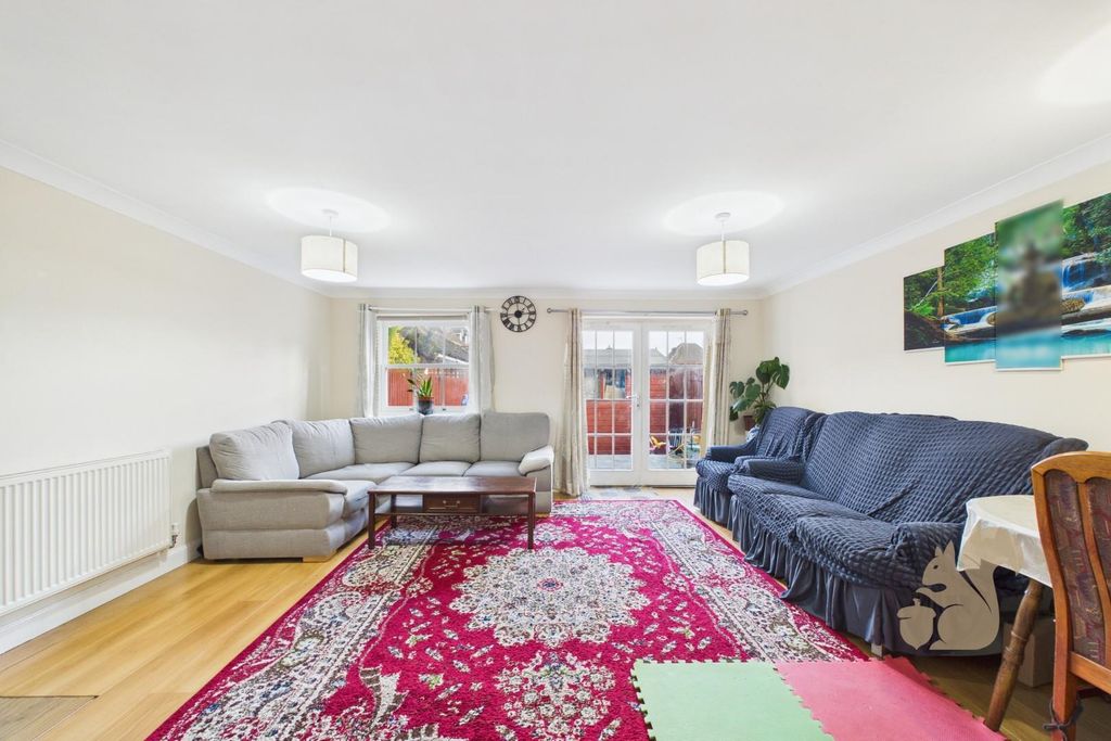 Property photo 3 of 25 Cam01659G0-Pr0721-Still016.Jpg