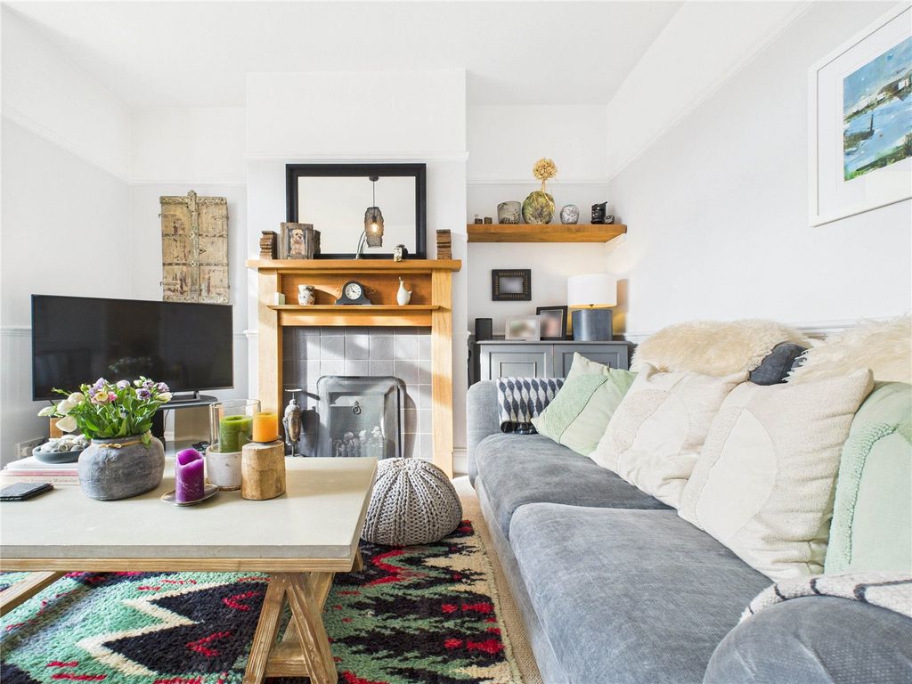 Property photo 3 of 26 Picture No. 25