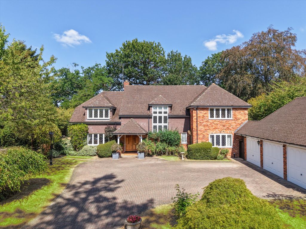 Property photo 1 of 19 Image