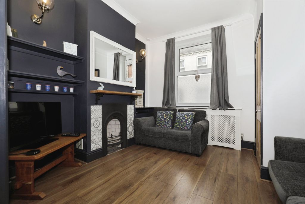 Property photo 2 of 15