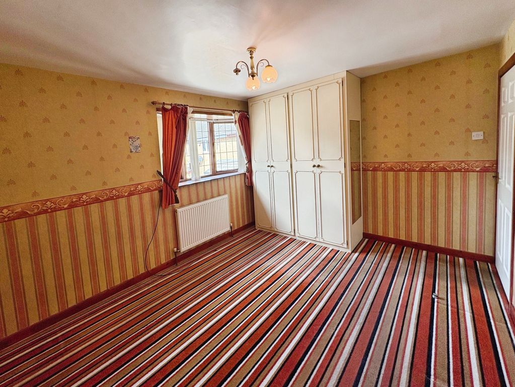 Property photo 3 of 20 905cc41B-4-4118-8230-A192447C60D0-7837-000002Aa57C81512