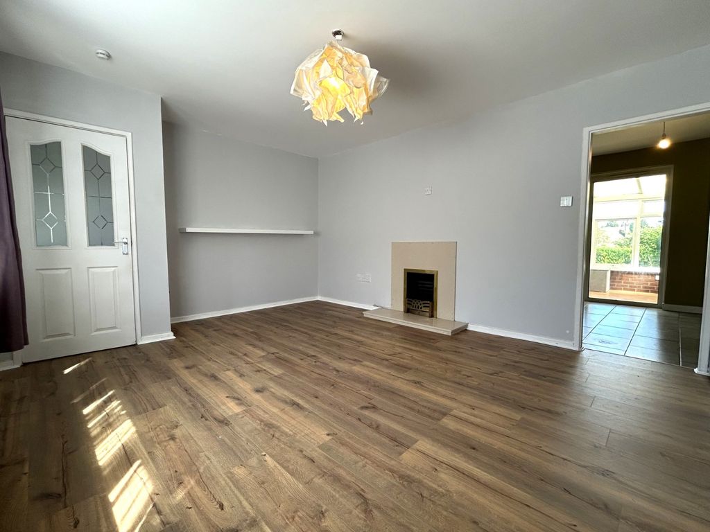 Property photo 2 of 16 Picture No. 13