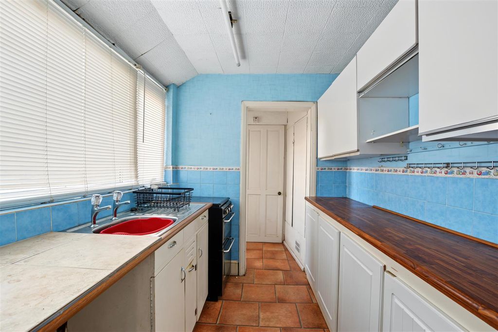 Property photo 3 of 13 Kitchen_2.Jpeg