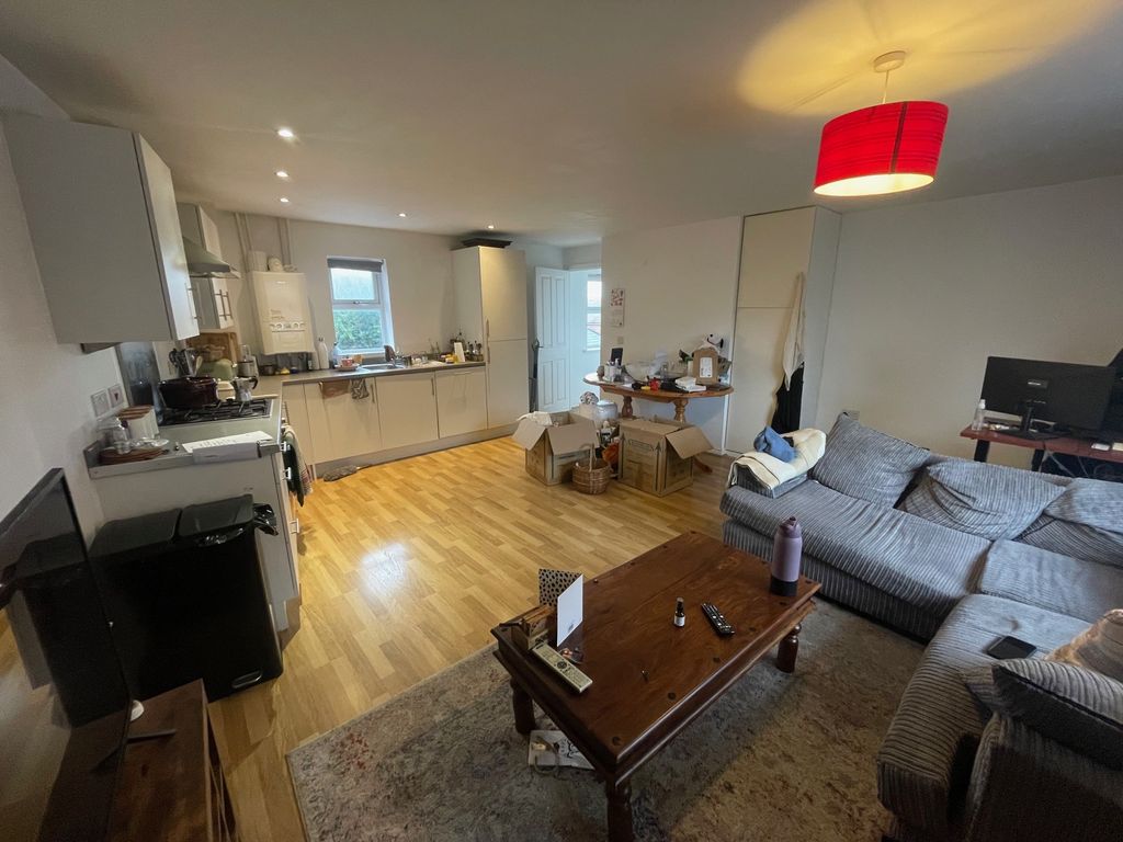 Property photo 2 of 3