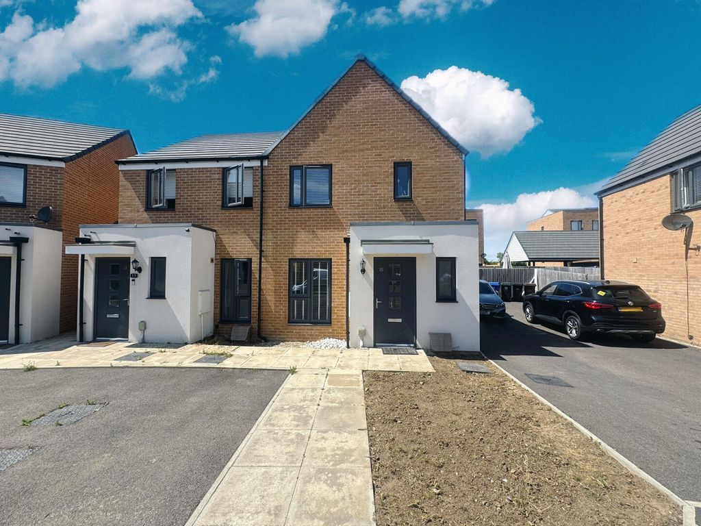 Property photo 1 of 33
