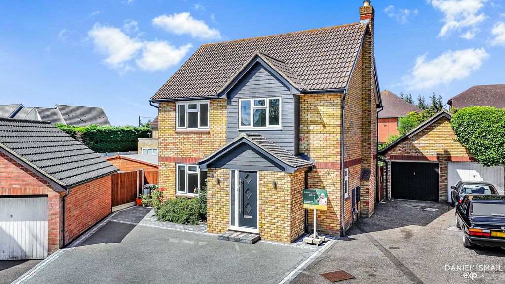 Property photo 1 of 37