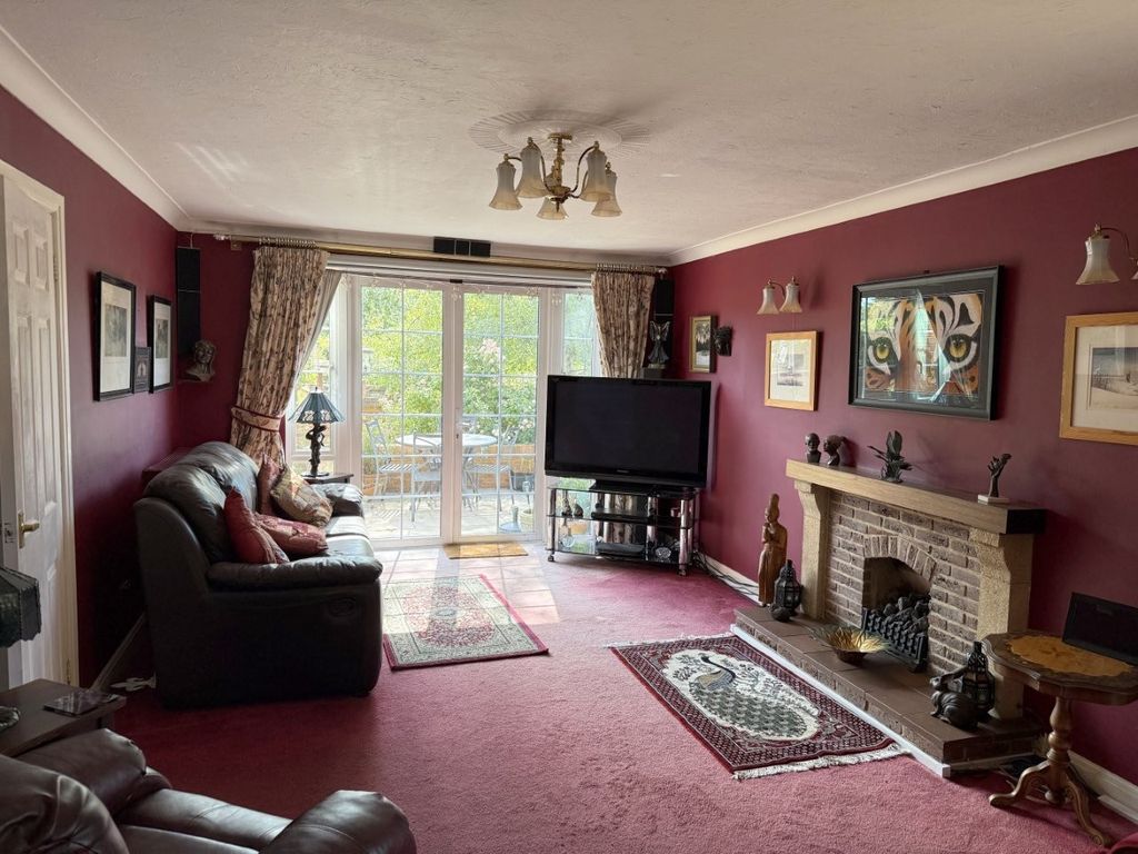 Property photo 3 of 18