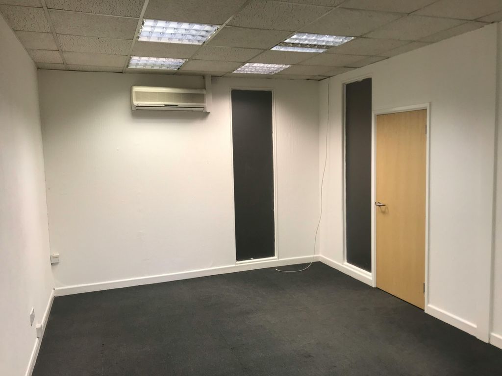 Property photo 2 of 7 Photo 2