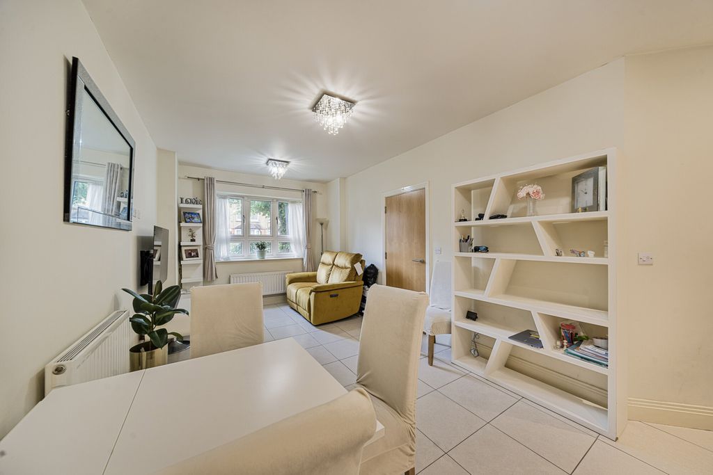 Property photo 3 of 20 1305054-17-68418c...