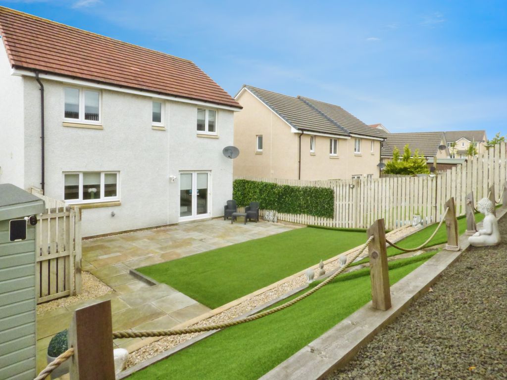 Property photo 3 of 31 Rear Garden