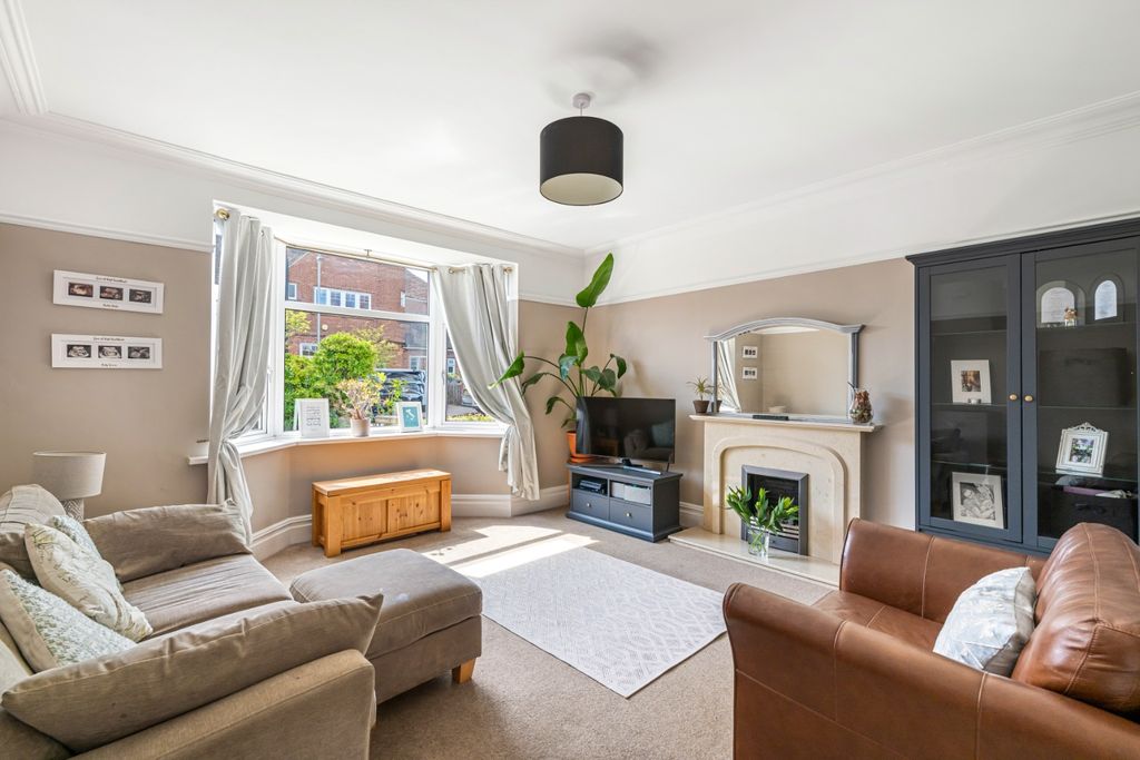 Property photo 2 of 35 4472052