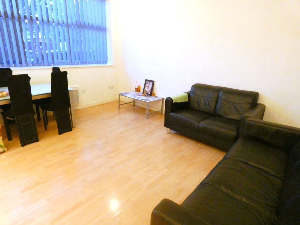 Property photo 3 of 11