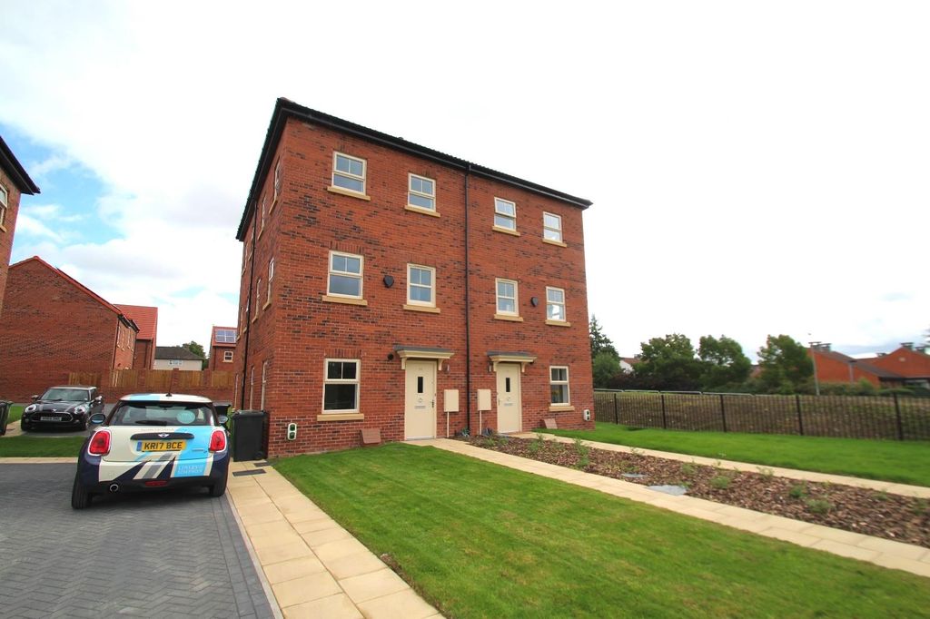 Property photo 1 of 9 0 General