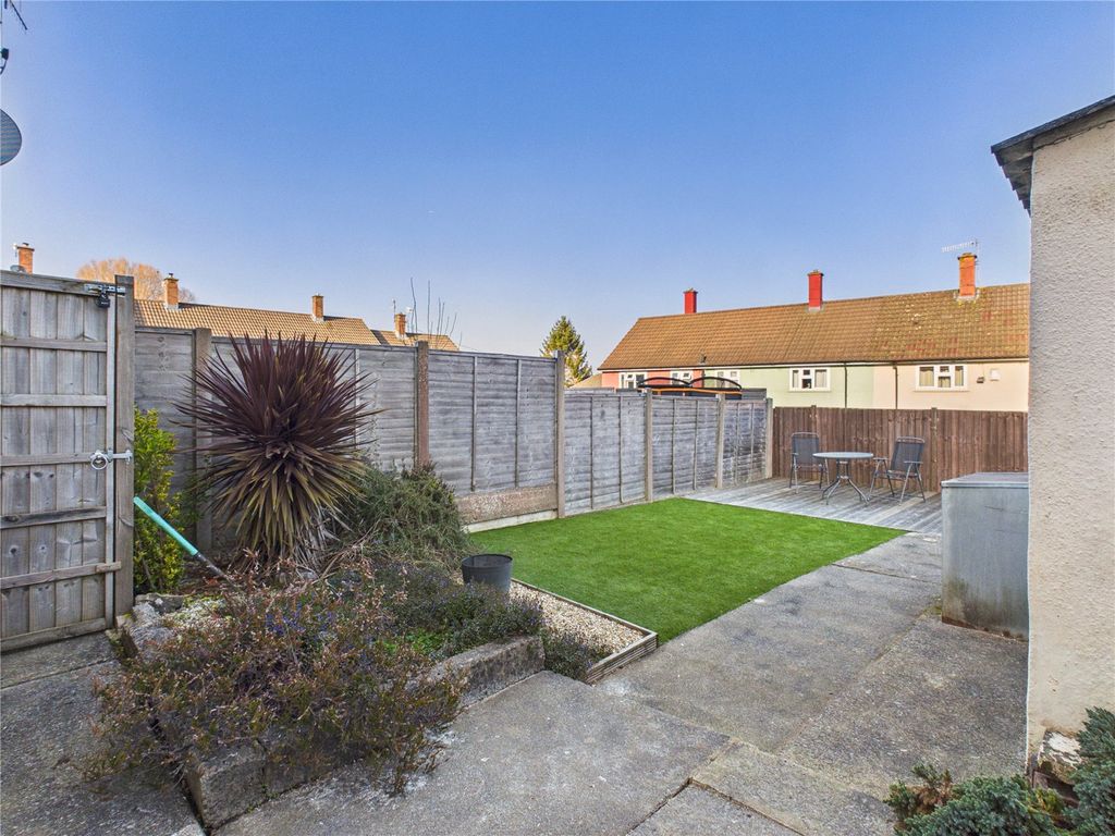 Property photo 3 of 10 Picture No. 04