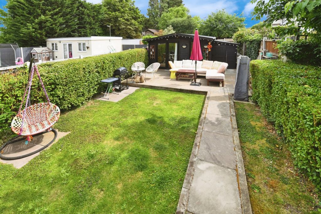 Property photo 3 of 34 Photo