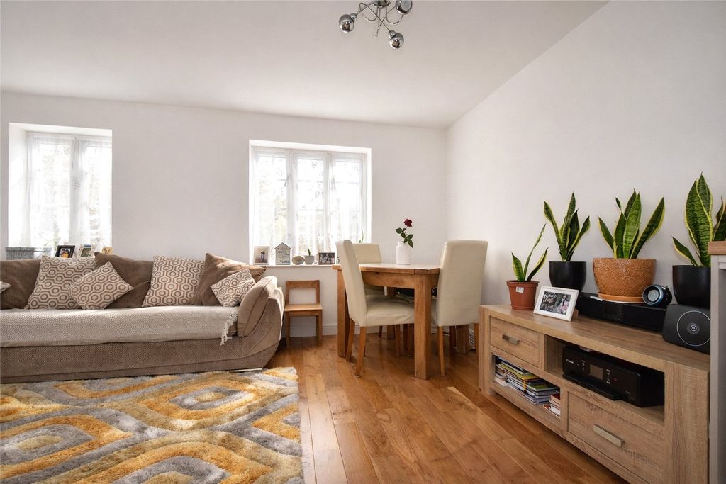 Property photo 3 of 13 Robinson Jackson