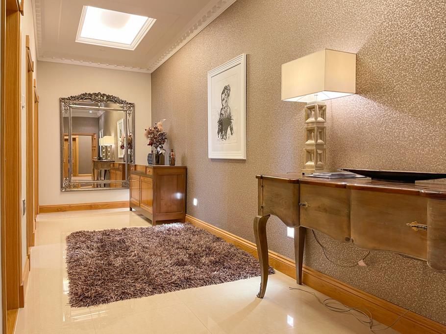 Property photo 2 of 23 Apt 3, Coutts House (6).Jpg