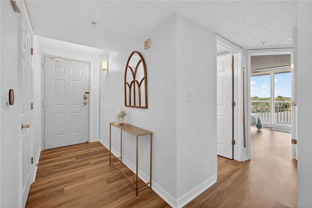 Property photo 2 of 31 <Alttext/>