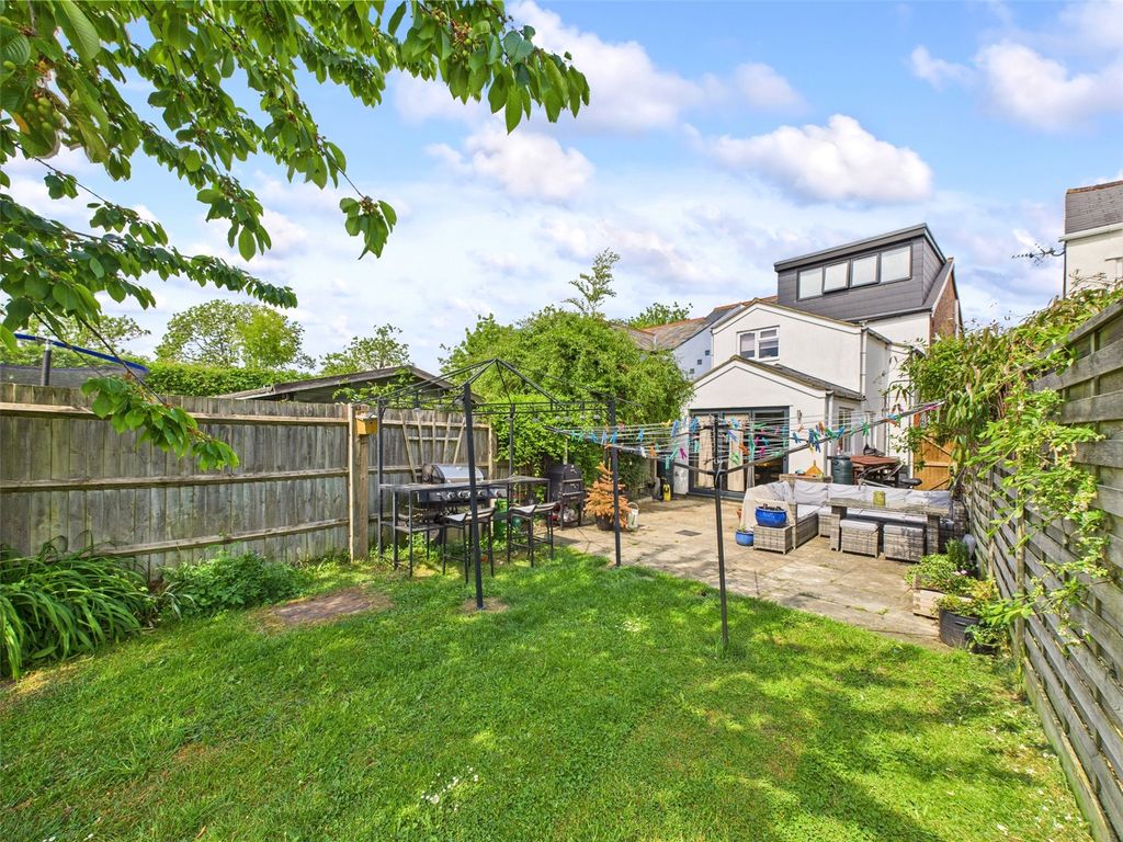 Property photo 1 of 22 Picture No. 28