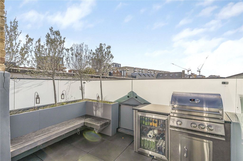 Property photo 2 of 15 Picture No. 38